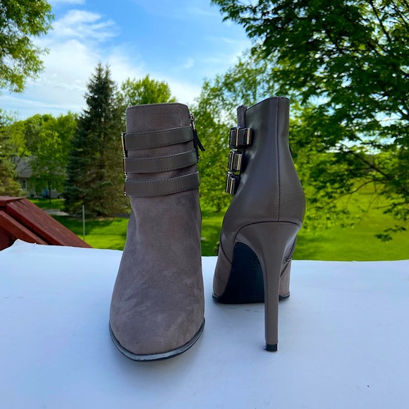 Sam and Libby Heeled Boots - Picture 2 of 3